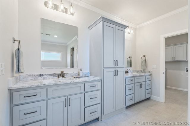 17576 S 52nd East Avenue, Bixby, OK 74008