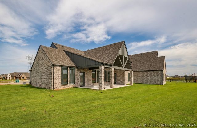 17576 S 52nd East Avenue, Bixby, OK 74008