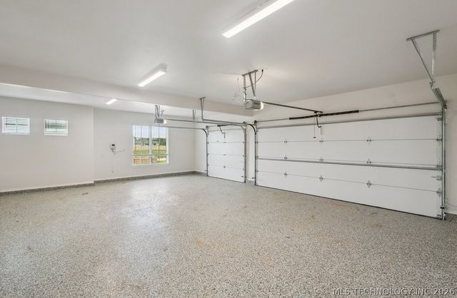 17576 S 52nd East Avenue, Bixby, OK 74008