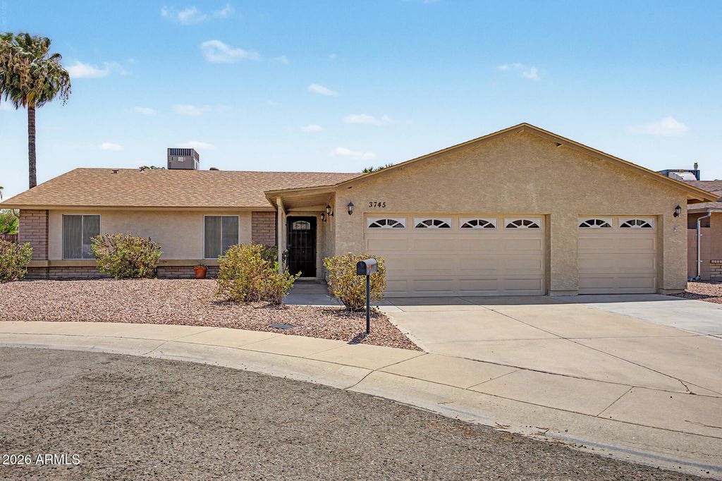 3745 W WILLOW Avenue, Phoenix, AZ 85029