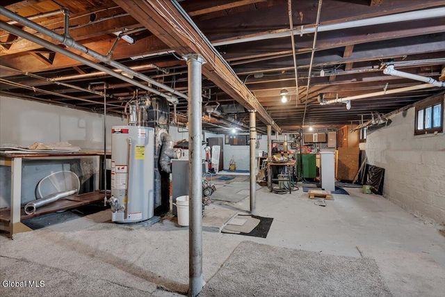 32 Bonheim Street, Albany, NY 12204