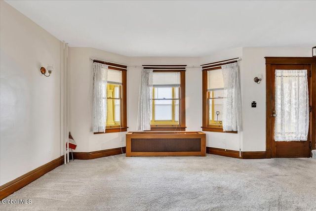 32 Bonheim Street, Albany, NY 12204