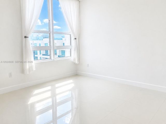 950 BRICKELL BAY DR 4509, Miami, FL 33131