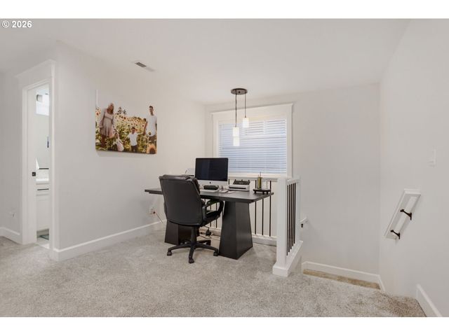 15463 Nw DOMINION Dr, Portland, OR 97229