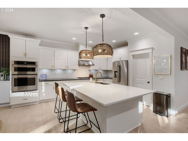 15463 Nw DOMINION Dr, Portland, OR 97229