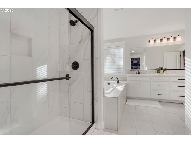 15463 Nw DOMINION Dr, Portland, OR 97229