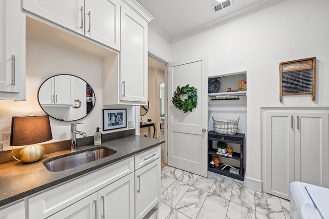 8017 W Landings Road, Granbury, TX 76049
