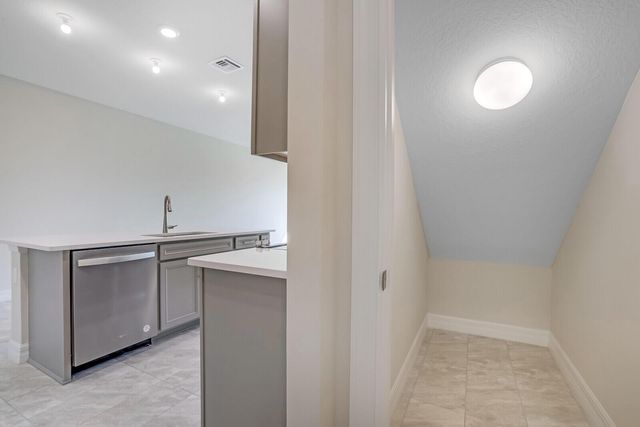 8656 Escue Street, Lake Worth, FL 33467
