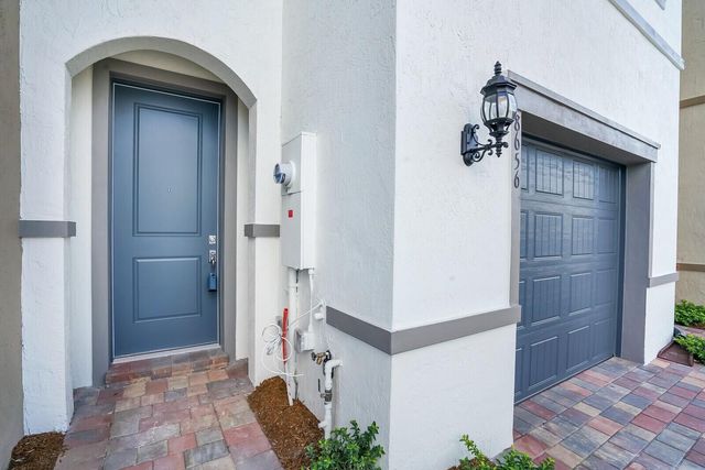8656 Escue Street, Lake Worth, FL 33467