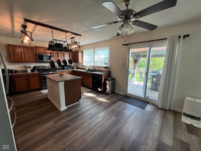 1115 Maple Run Drive, Sheridan, IN 46069
