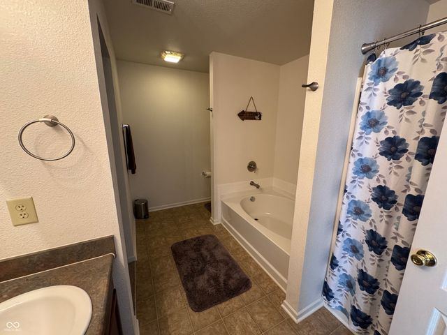 1115 Maple Run Drive, Sheridan, IN 46069