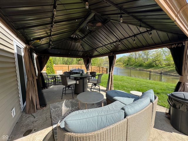 1115 Maple Run Drive, Sheridan, IN 46069