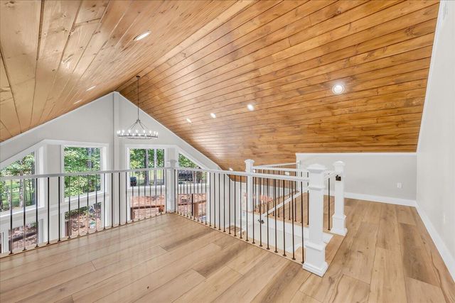 415 Thunder Ridge Drive, South Pittsburg, TN 37380