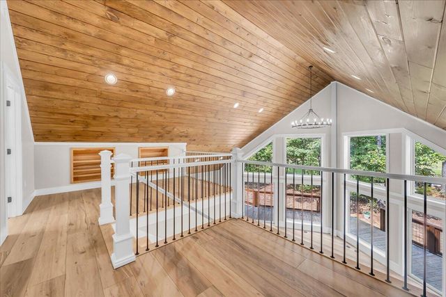 415 Thunder Ridge Drive, South Pittsburg, TN 37380