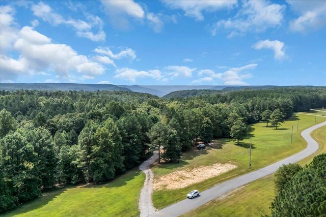 415 Thunder Ridge Drive, South Pittsburg, TN 37380