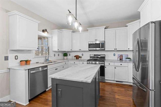 221 Copper Leaf Way, Dallas, GA 30132