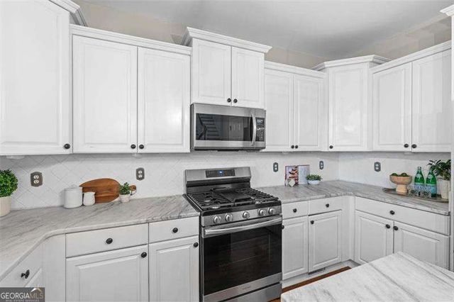 221 Copper Leaf Way, Dallas, GA 30132
