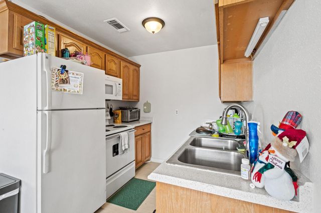 805 Peachtree Place, Sherman, TX 75090