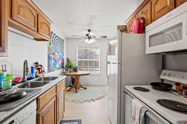 805 Peachtree Place, Sherman, TX 75090