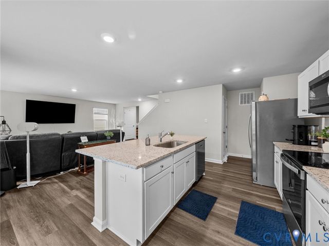 6901 Switch Cane Ct, New Kent, VA 23141