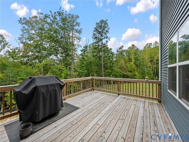 6901 Switch Cane Ct, New Kent, VA 23141