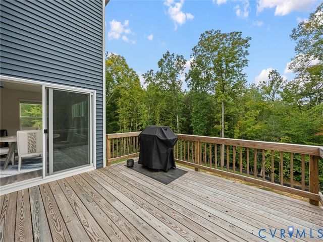 6901 Switch Cane Ct, New Kent, VA 23141