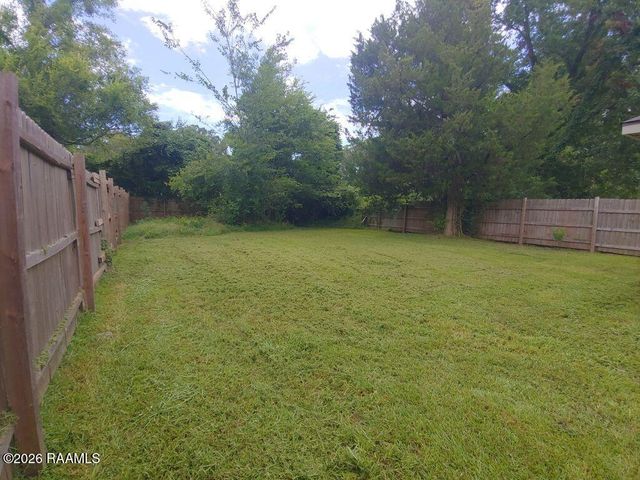 1423 W College Avenue, Opelousas, LA 70570
