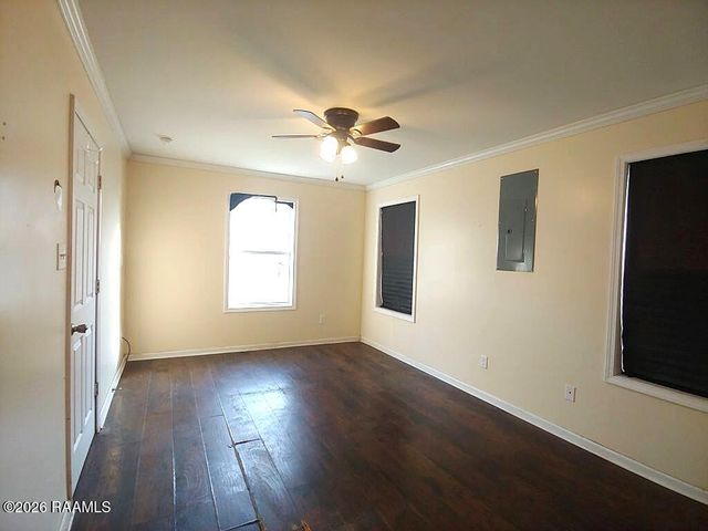 1423 W College Avenue, Opelousas, LA 70570
