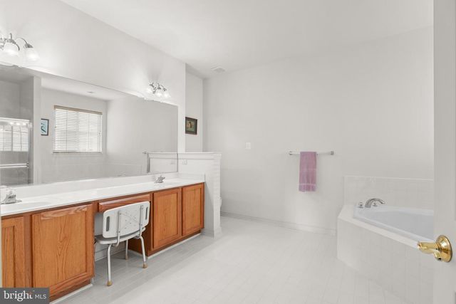 5 SAINT GEORGE ST, Ocean View, DE 19970
