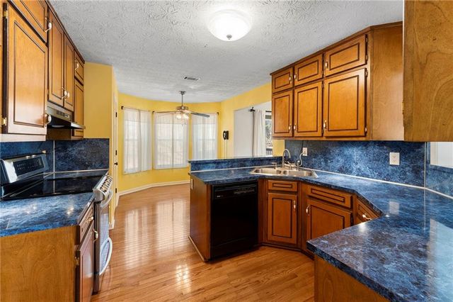 1311 Ridgeview Road, Auburn, GA 30011