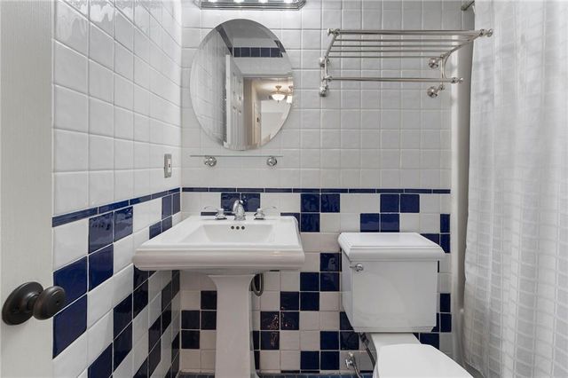 1311 Ridgeview Road, Auburn, GA 30011