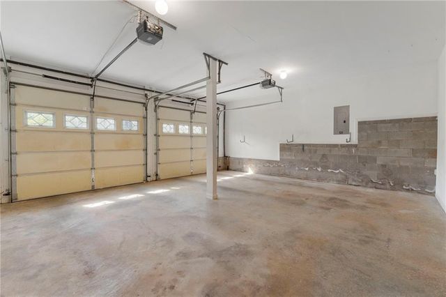 1311 Ridgeview Road, Auburn, GA 30011