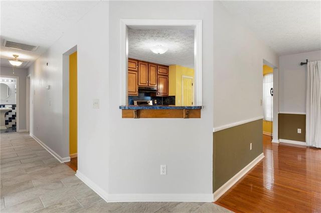 1311 Ridgeview Road, Auburn, GA 30011