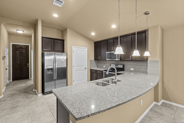 2527 Gato Del Sol, San Antonio, TX 78245