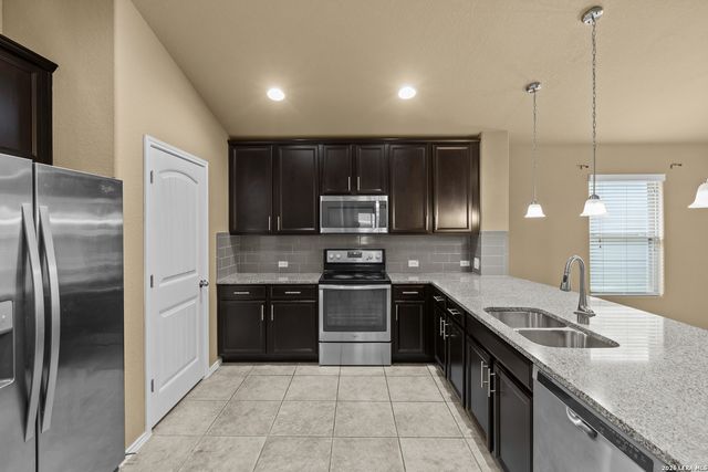 2527 Gato Del Sol, San Antonio, TX 78245