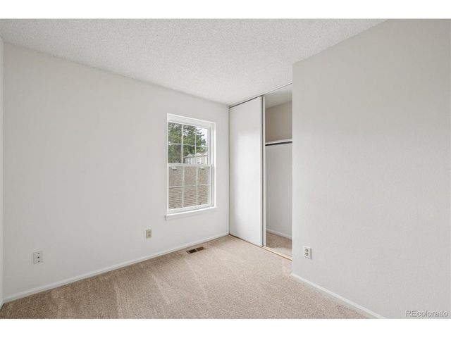 16 Amesbury St, Broomfield, CO 80020