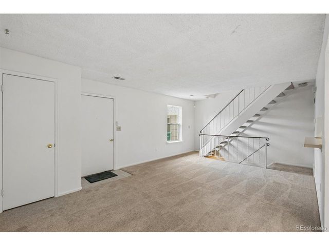 16 Amesbury St, Broomfield, CO 80020