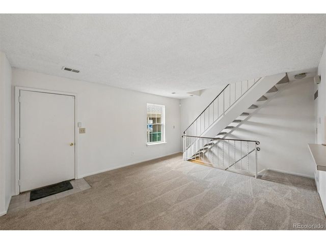 16 Amesbury St, Broomfield, CO 80020