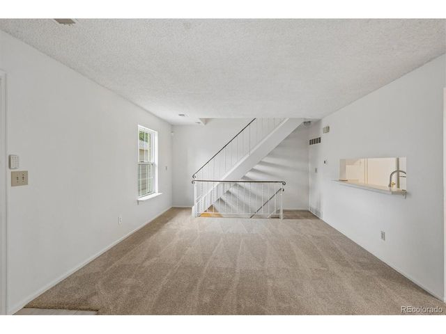 16 Amesbury St, Broomfield, CO 80020