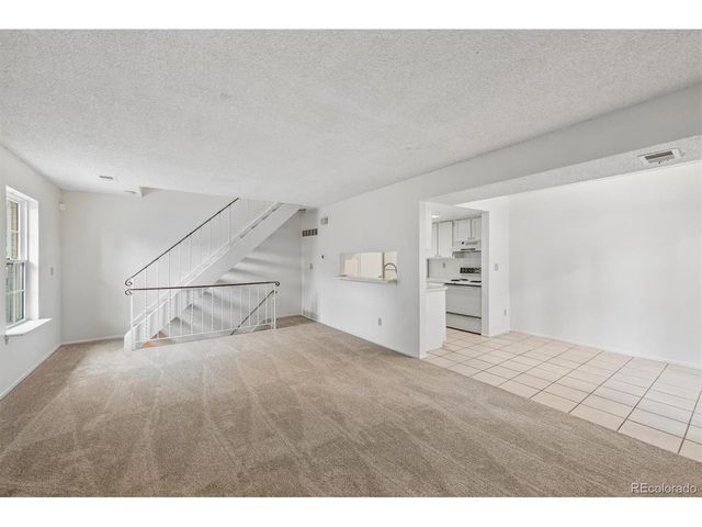 16 Amesbury St, Broomfield, CO 80020