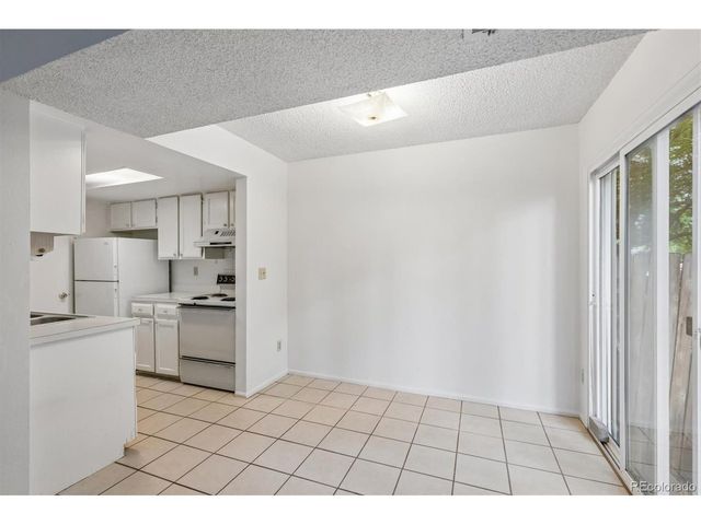 16 Amesbury St, Broomfield, CO 80020