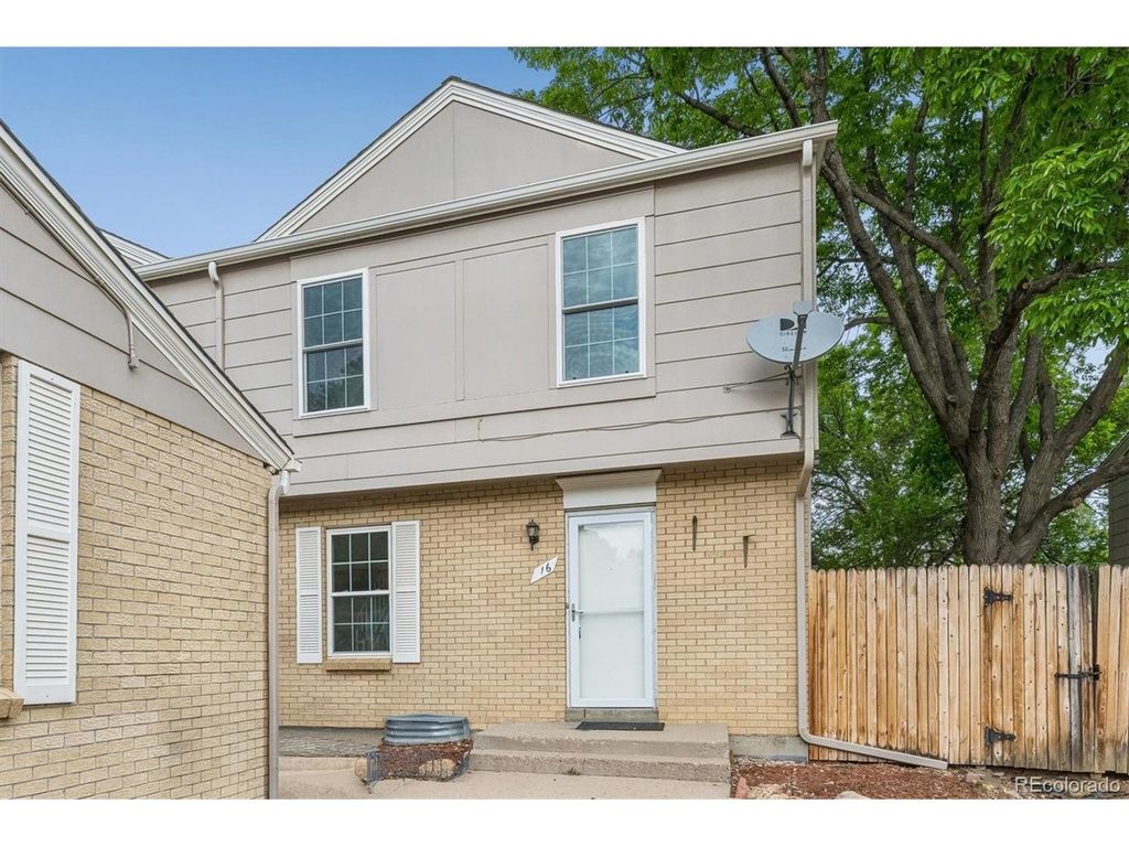 16 Amesbury St, Broomfield, CO 80020