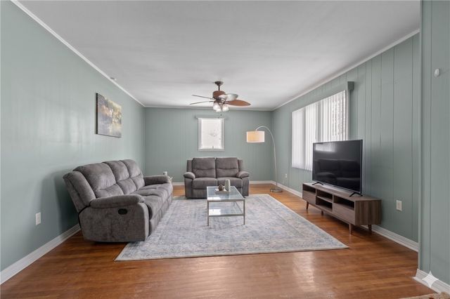 15 Hanley Lane, Warren, RI 02885