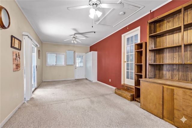 15 Hanley Lane, Warren, RI 02885