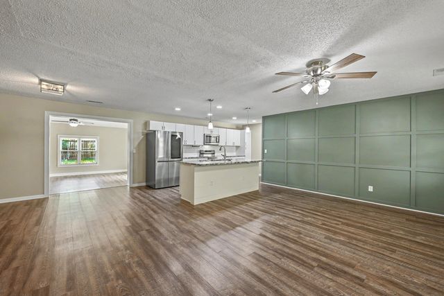 330 Oxford Road, Ladson, SC 29456