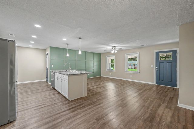 330 Oxford Road, Ladson, SC 29456