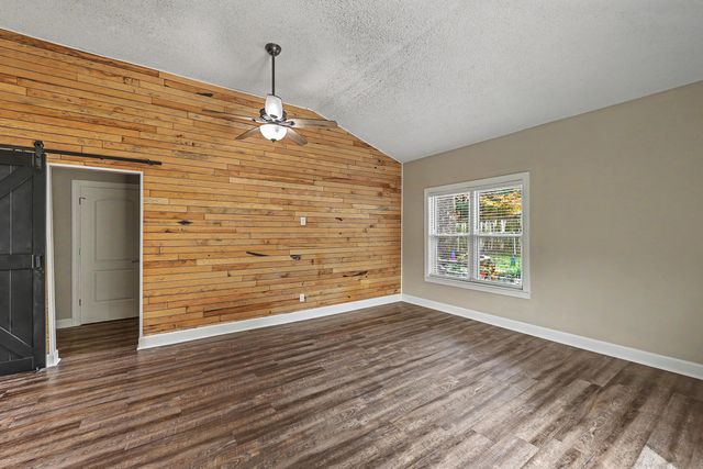 330 Oxford Road, Ladson, SC 29456