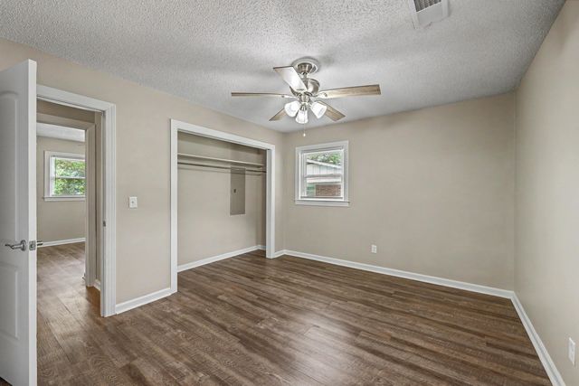 330 Oxford Road, Ladson, SC 29456