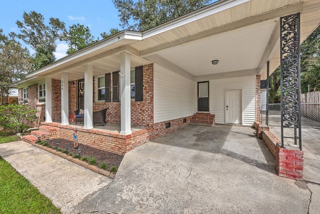 330 Oxford Road, Ladson, SC 29456
