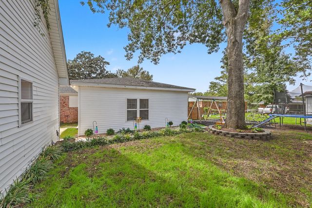 330 Oxford Road, Ladson, SC 29456